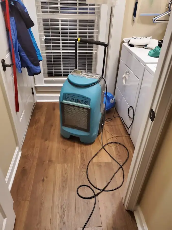 Commercial dehumidifier deployed for Crawl Space Restoration in Maryland City